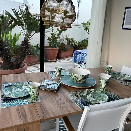 Casa Bianca & Acquamarina A Due Passi Dal Mare Lido Marini
