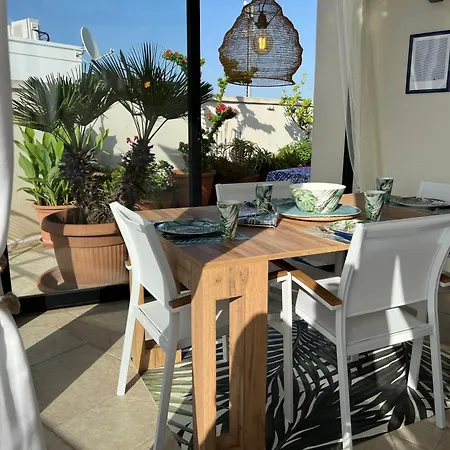 Apartment Casa Bianca & Acquamarina A Due Passi Dal Mare *